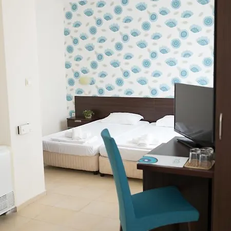 Hotel Ema