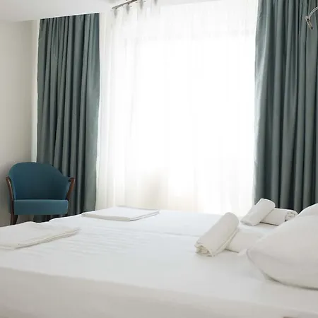 Ema Hotel 3*